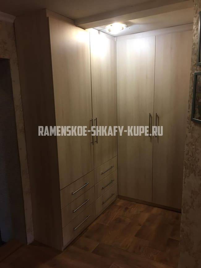 Распашные шкафы Раменское
